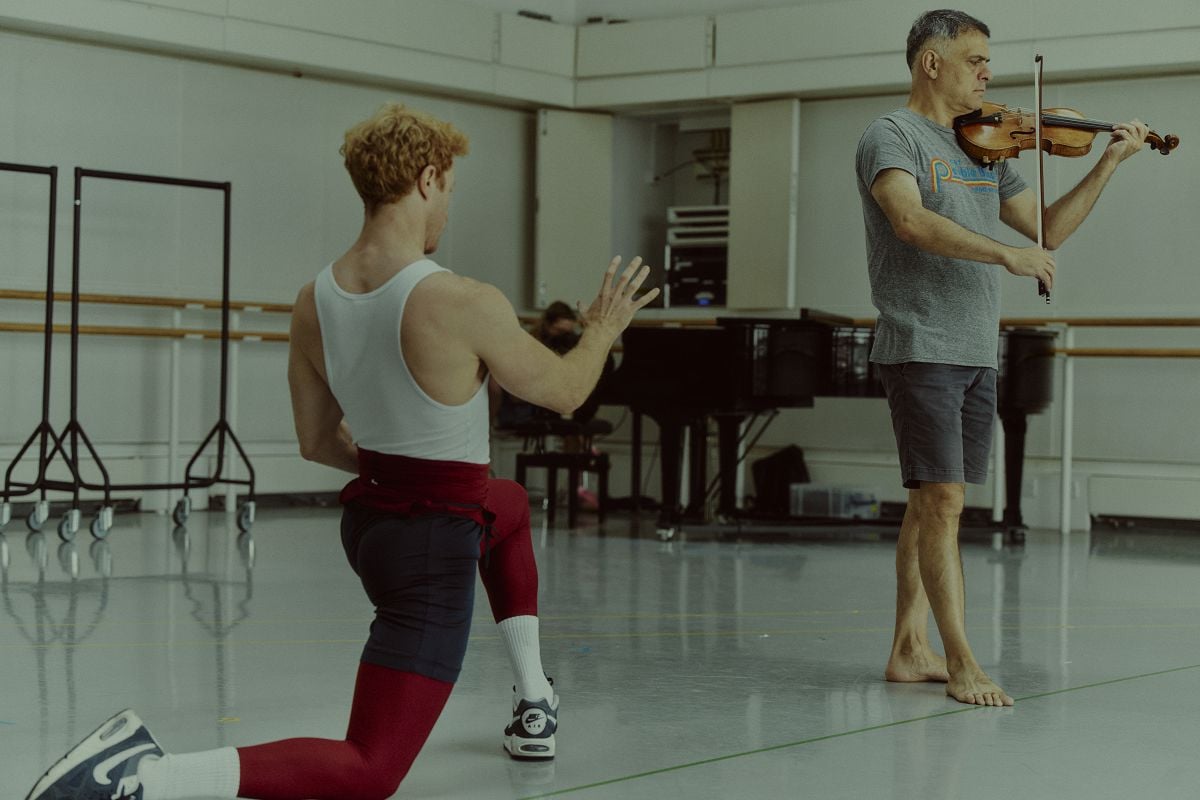 Steven McRae and Vasko Vassiliev in rehearsal photo by Andrej Uspenski 1 Steven McRae and Vasko Vassiliev in rehearsal - photo by Andrej Uspenski - 1