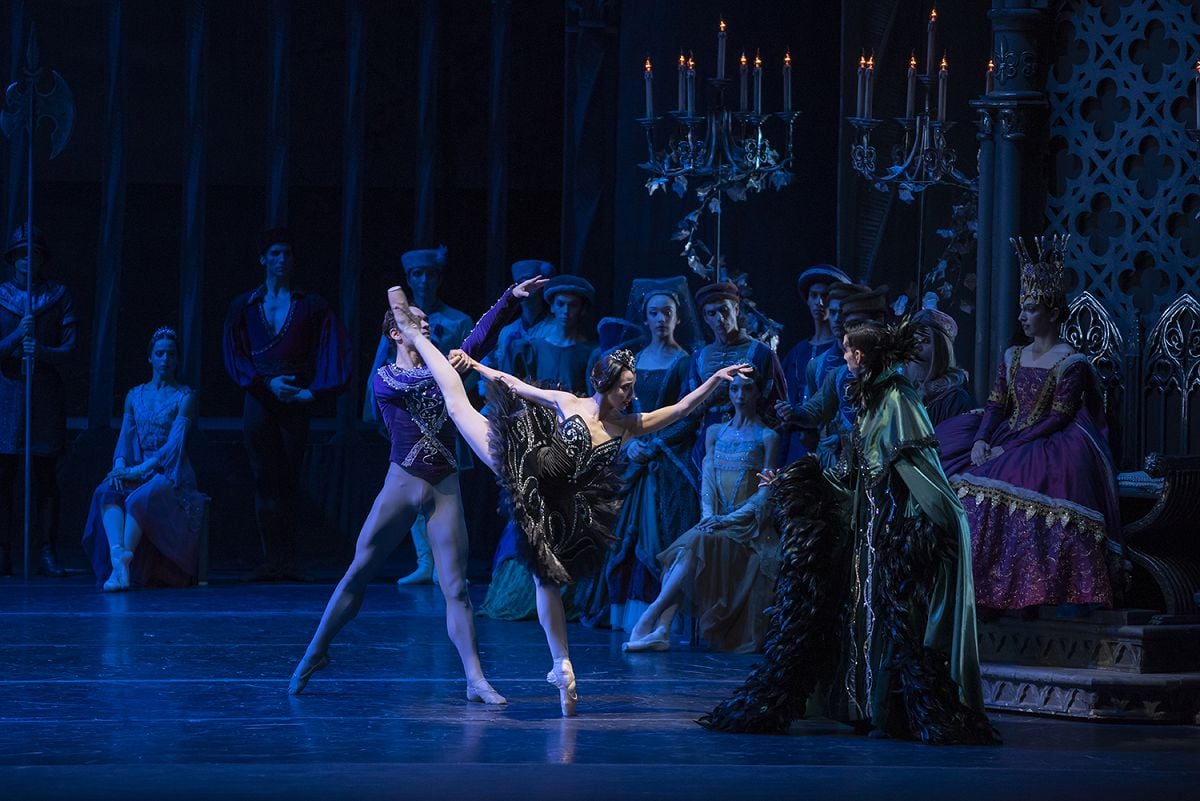 Swan Lake Ballet de Santiago 10 Swan Lake - Ballet de Santiago - 10