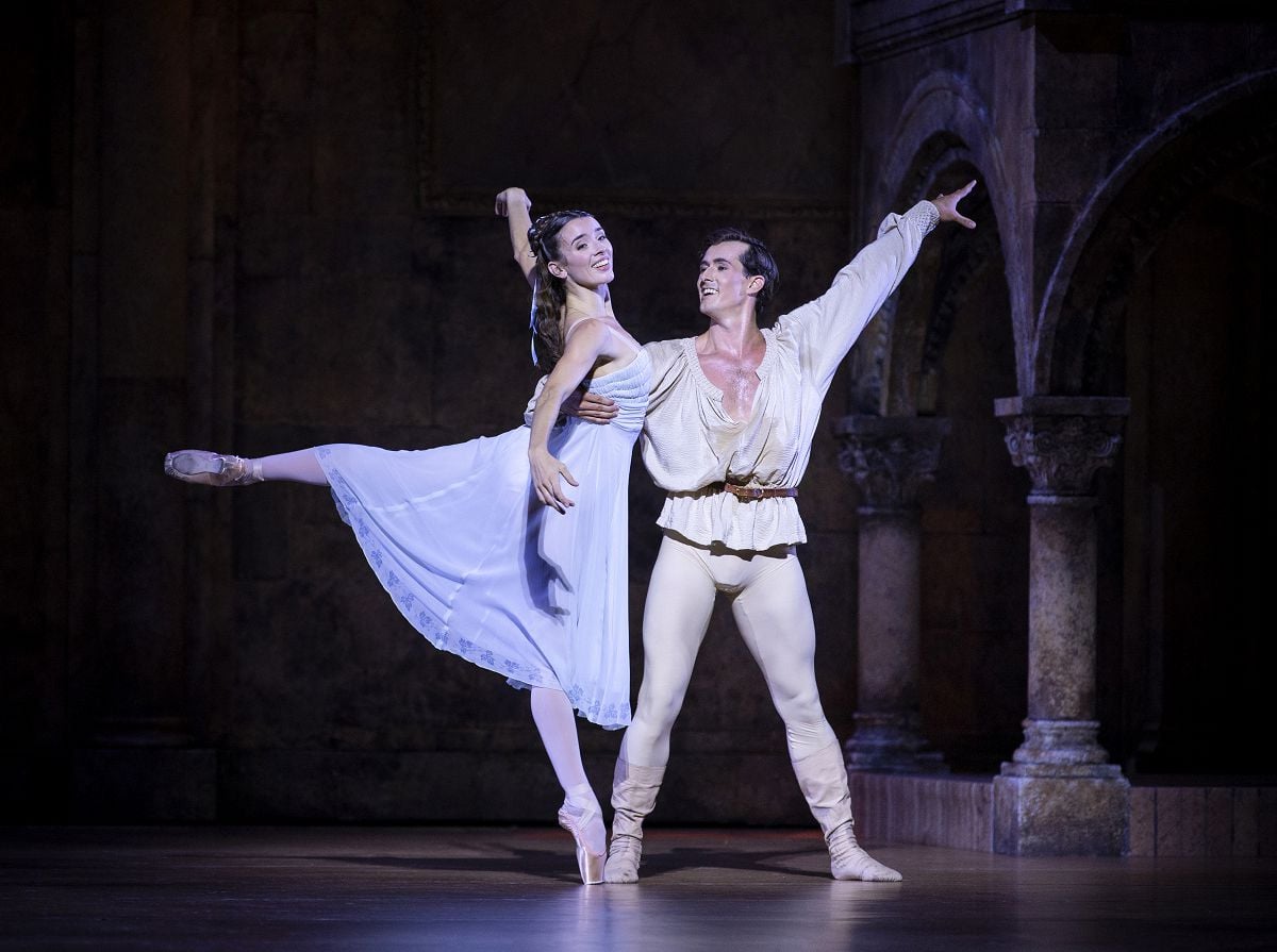 Alex Cuadros Joglar and Anais Touret in Romeo and Juliet Norwegian National Ballet photo by Joerg Wiesner 3 Alex Cuadros Joglar and Anaïs Touret in Romeo and Juliet - Norwegian National Ballet - photo by Joerg Wiesner - 3