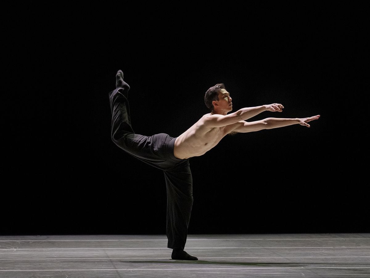 Alvin Ailey Dance Theater New Works Blink of an Eye Image Credit Paul Kolnik 2 Alvin Ailey Dance Theater, New Works, Blink of an Eye, Image Credit Paul Kolnik 2