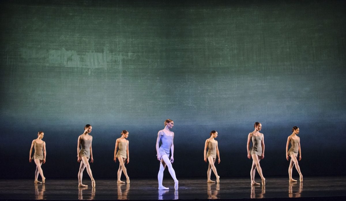 Kenneth MacMillans Song of the Earth ROH 2015. Photo Tristram Kenton Kenneth MacMillan's Song of the Earth, ROH, 2015. Photo Tristram Kenton