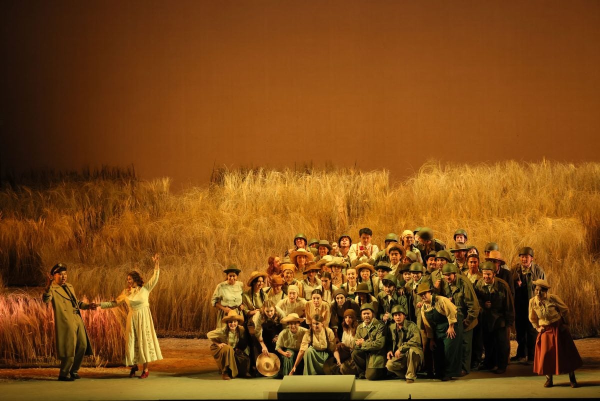 Lelisir damore photo Brescia e Amisano c Teatro alla Scala L'elisir d'amore, photo Brescia e Amisano (c) Teatro alla Scala