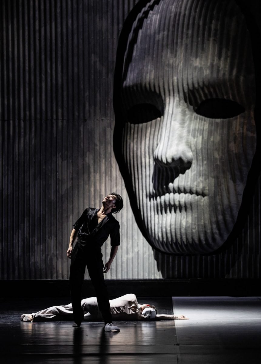 Mario Radacovskys Mask National Ballet of Brno photo Pavel Hejny 09 09 26 17 Mário Radačovský's Mask - National Ballet of Brno, photo Pavel Hejný 09-09-26 - 17