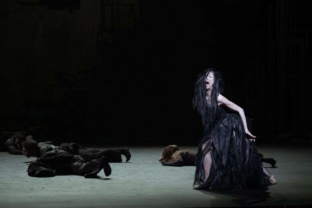 Sangeun Lee as The Weaver of Souls in Jae Man Joos Auguries of Innocence in Rhythm Riot (c) Photography by ASH 4