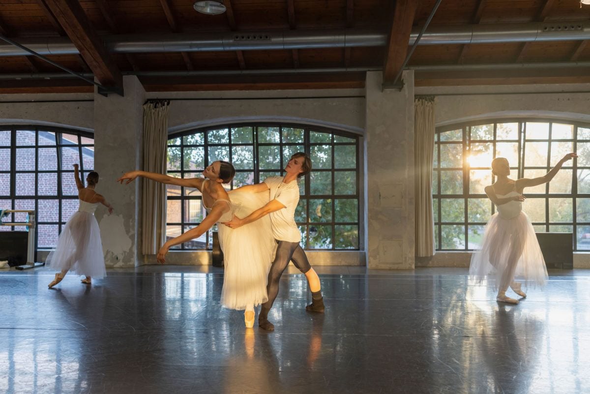 Carla with love rehearsals choreography Stefania Ballone with Martina Arduino and Jacopo Bellussi photo Aurelio Dessi 7 Carla with love - rehearsals - choreography Stefania Ballone with Martina Arduino and Jacopo Bellussi - photo Aurelio Dessì - 7