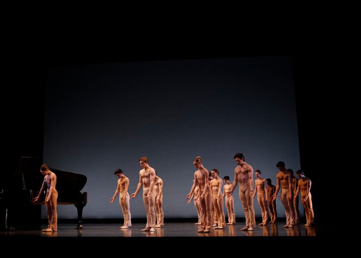 Houston Ballet. Photo by Sebastien Mathe (1)
