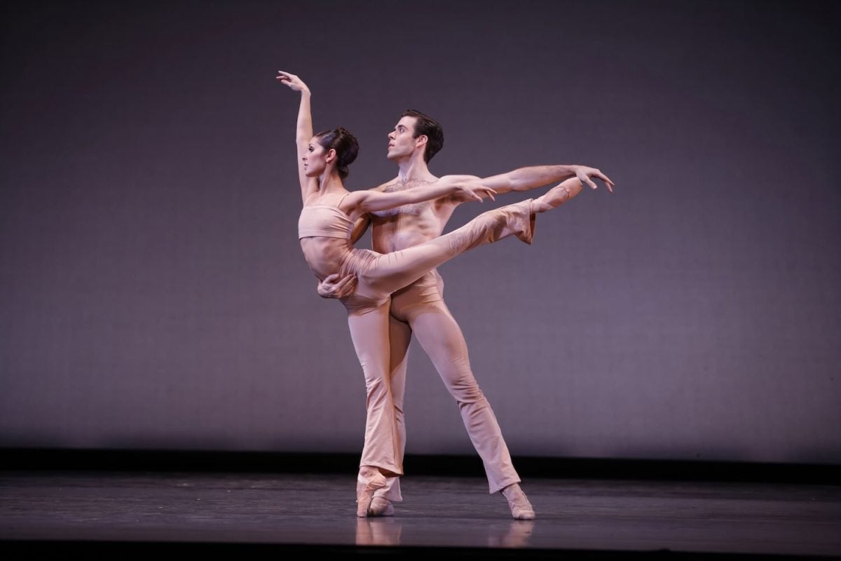 Houston Ballet. Photo by Sebastien Mathe (2)