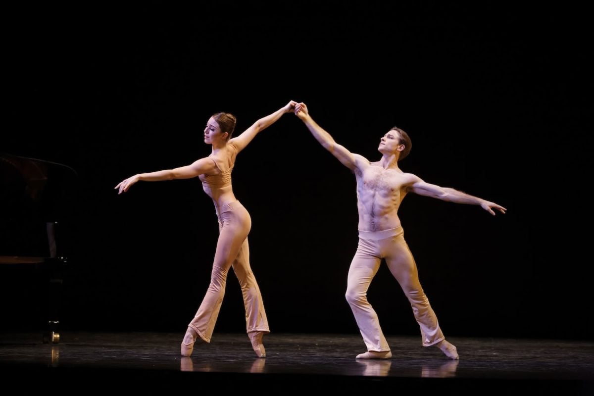 Houston Ballet. Photo by Sebastien Mathe (3)