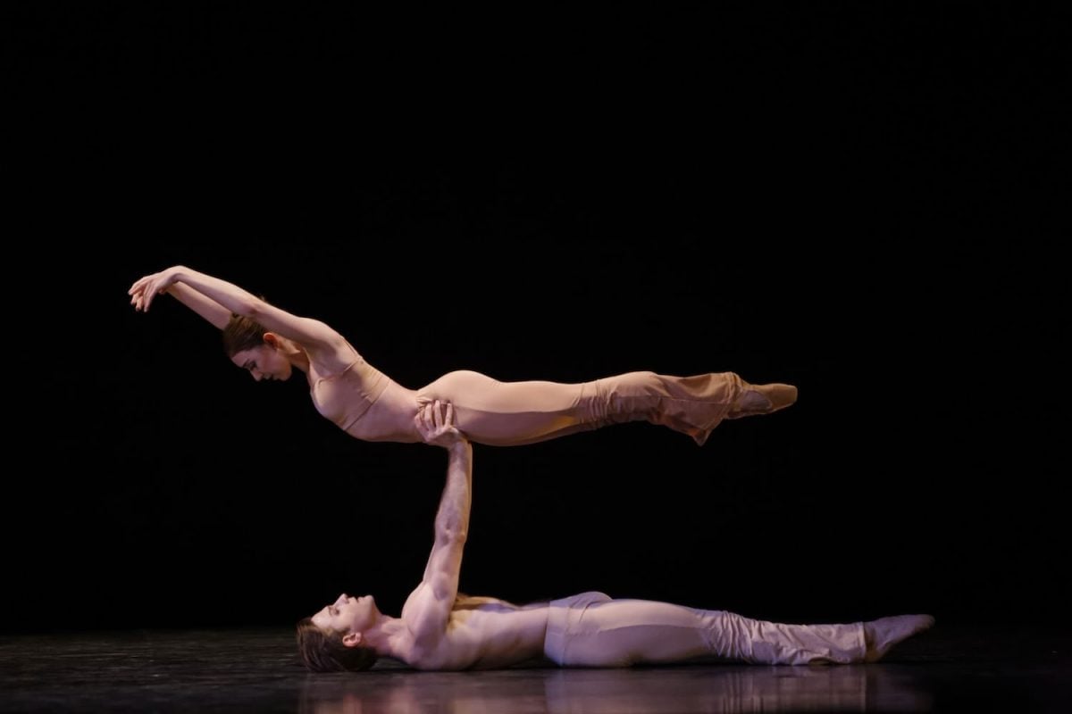 Houston Ballet. Photo by Sebastien Mathe (4)